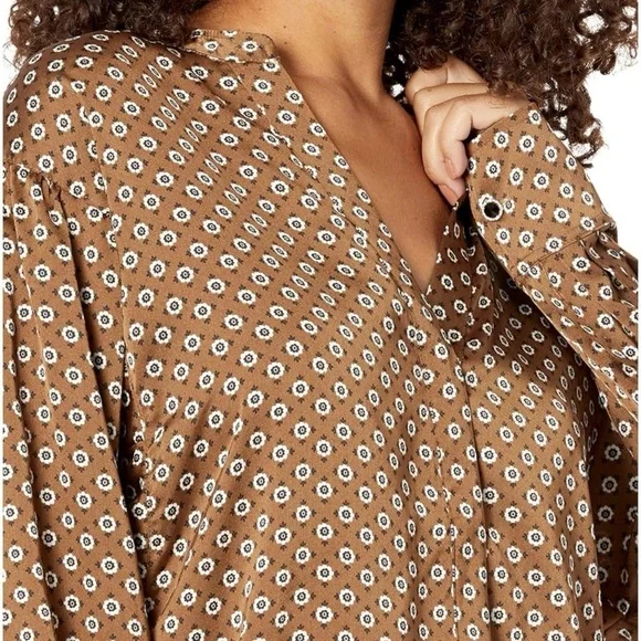 Sanctuary Patterned Women's Top - Picture 8 of 9